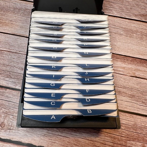 🖤 Vintage Rolodex Black Covered Card File — Complete A–Z Tabs - Picture 5 of 7